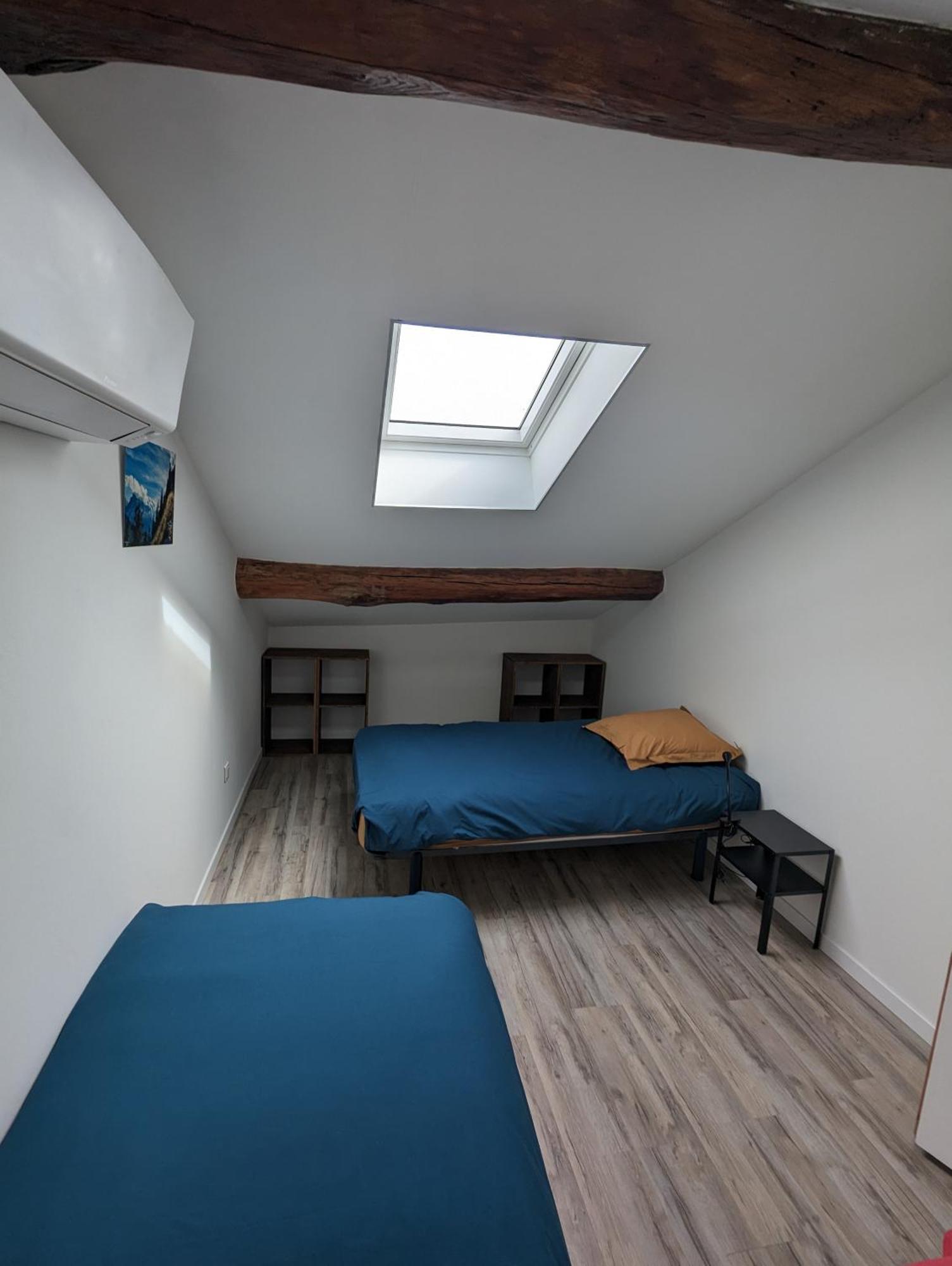 Le Cinoche, Cocon Sous Les Toits Apartment Pont de Vaux Bagian luar foto